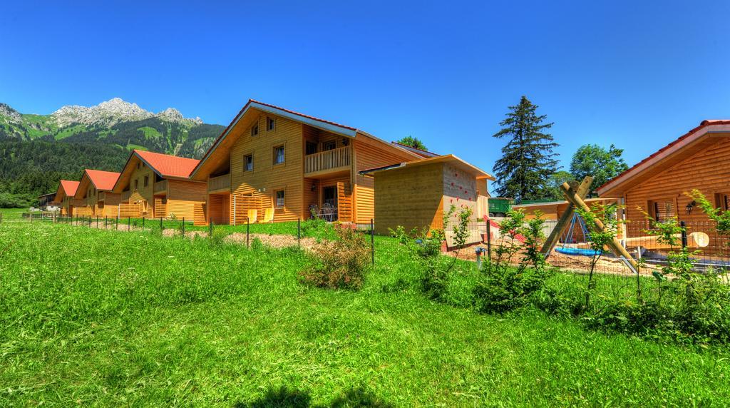 Feriendorf Am Hahnenkamm Ройте Екстериор снимка