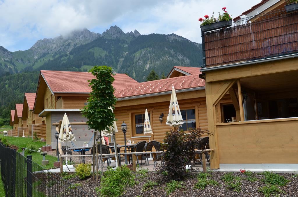 Feriendorf Am Hahnenkamm Ройте Екстериор снимка