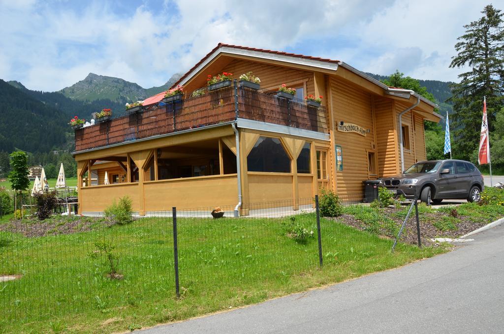 Feriendorf Am Hahnenkamm Ройте Екстериор снимка